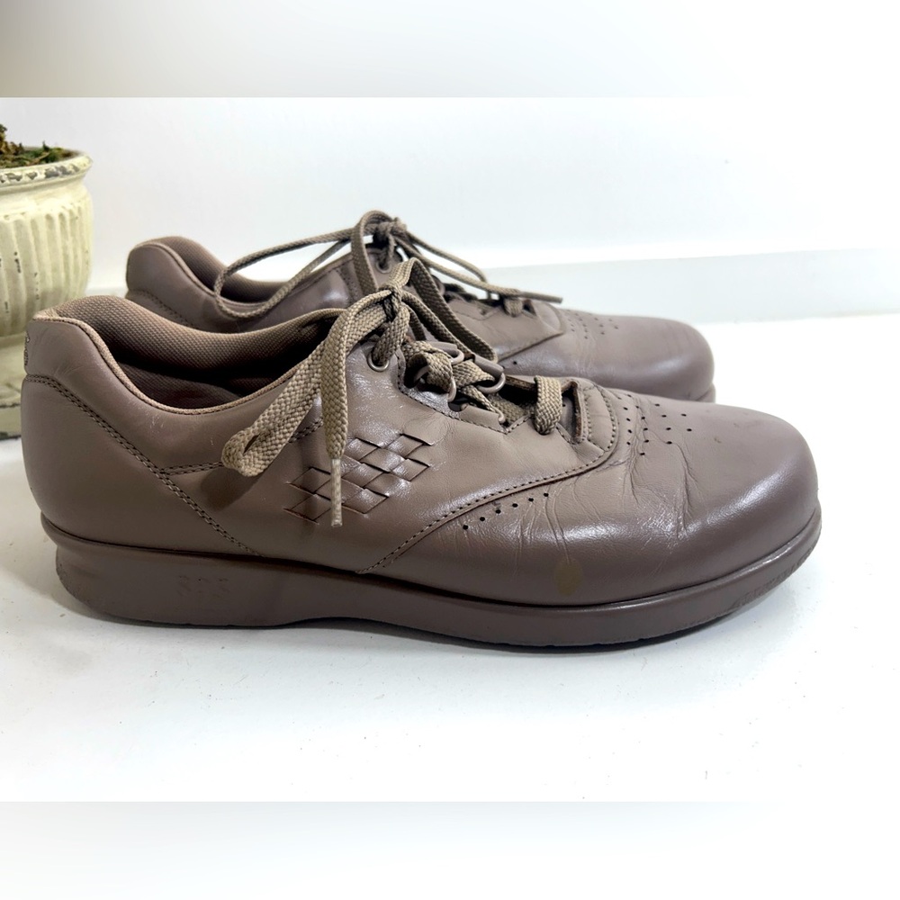 SAS Comfort Shoes Free Time Tripad Womens Size 9 1/2 M
